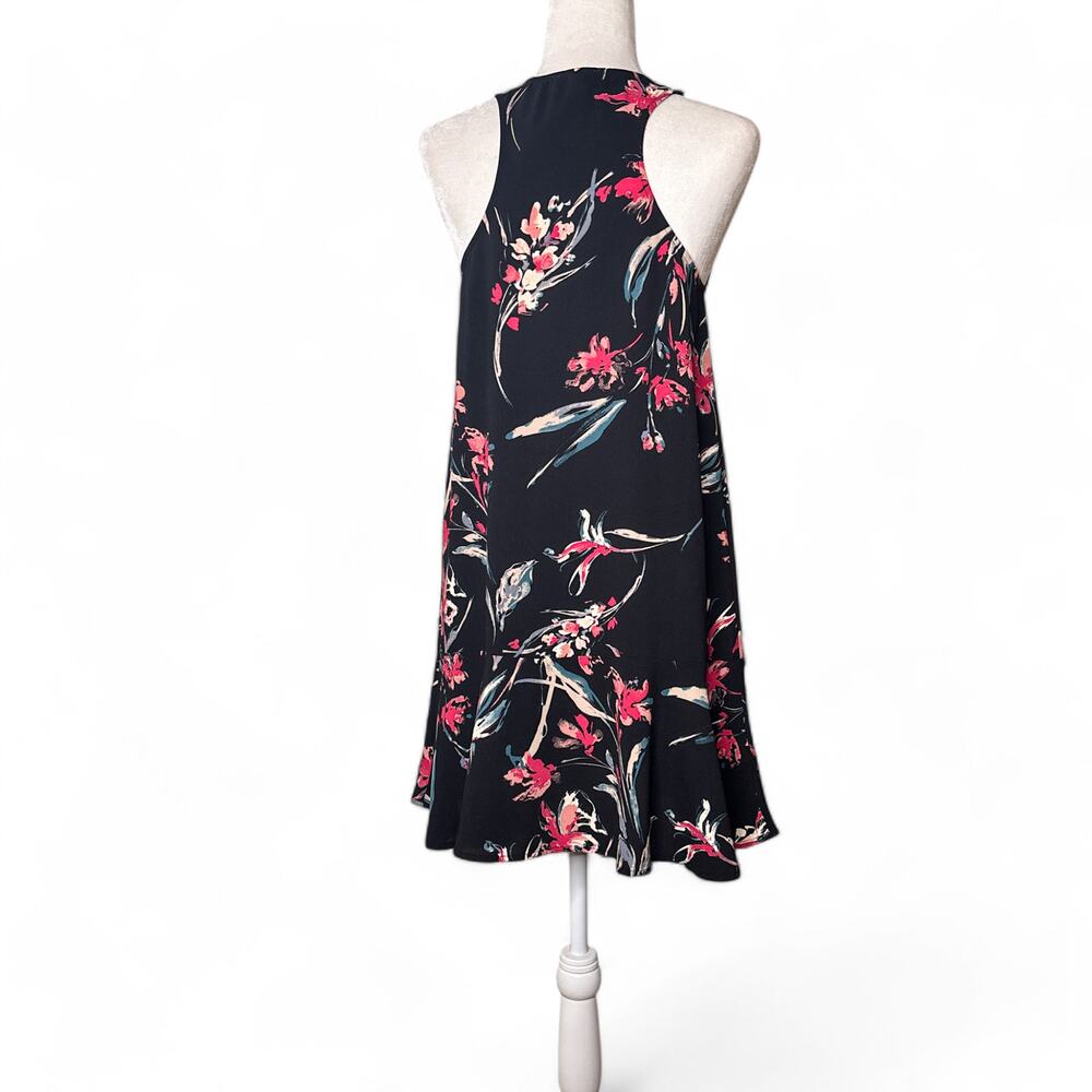 Leith Sleeveless Tropical Floral Flutter Hem Shift Mini Dress Black Small - Picture 3 of 9